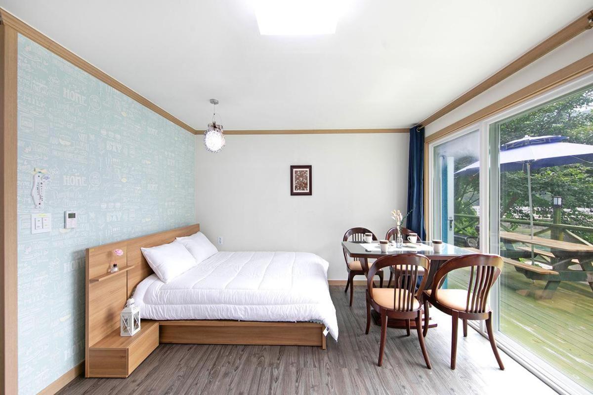 Hongcheon When You Are There Pension Exterior photo